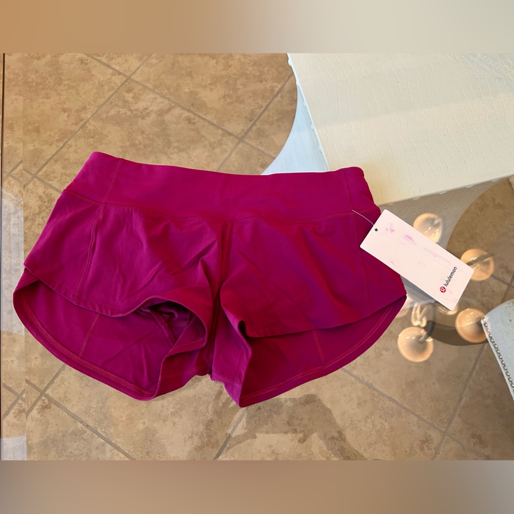 Lululemon Speed Up LR Short 2.5" Lined Size 4 NWT